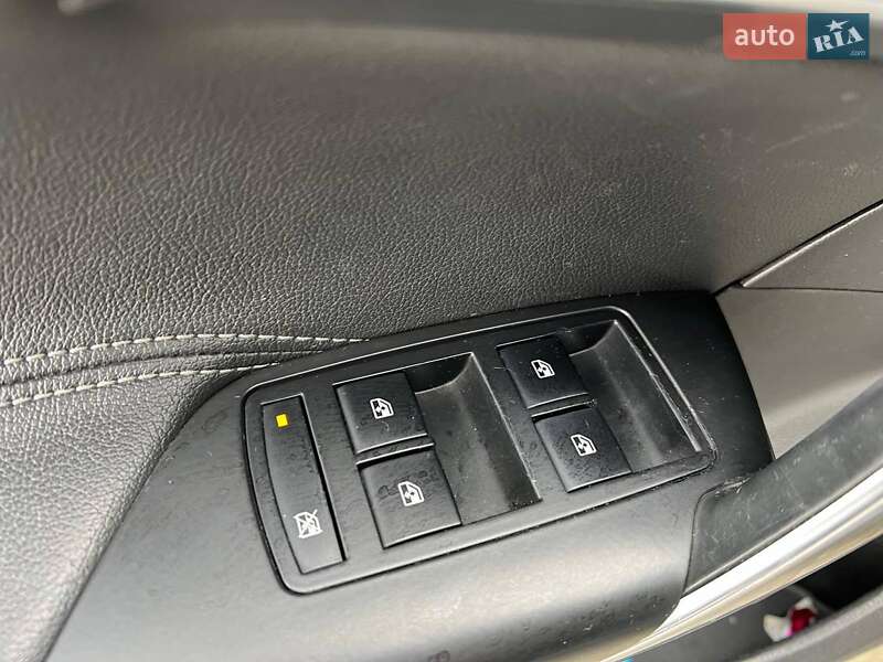 Универсал Opel Insignia 2015 в Львове фото 16 Универсал Opel Insignia 2015 в Львове