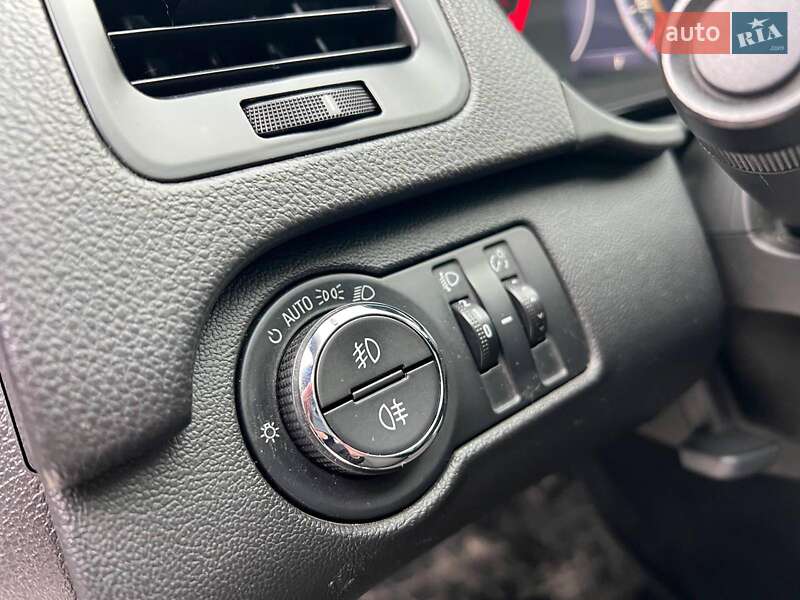 Универсал Opel Insignia 2015 в Львове фото 19 Универсал Opel Insignia 2015 в Львове