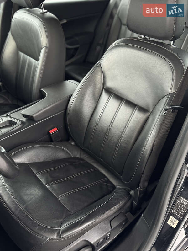 Универсал Opel Insignia 2014 в Киеве фото 14 Универсал Opel Insignia 2014 в Киеве