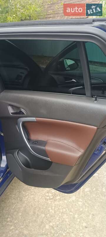 Универсал Opel Insignia 2013 в Чорткове