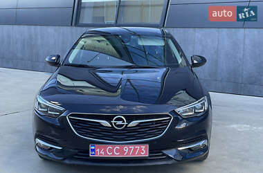 Седан Opel Insignia 2019 в Львове