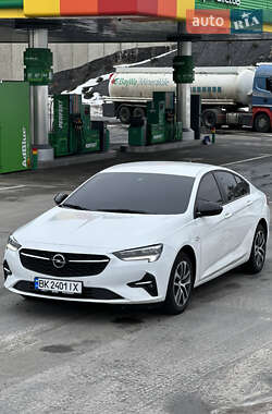 Лифтбек Opel Insignia 2021 в Киеве