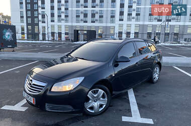 Универсал Opel Insignia 2012 в Ровно