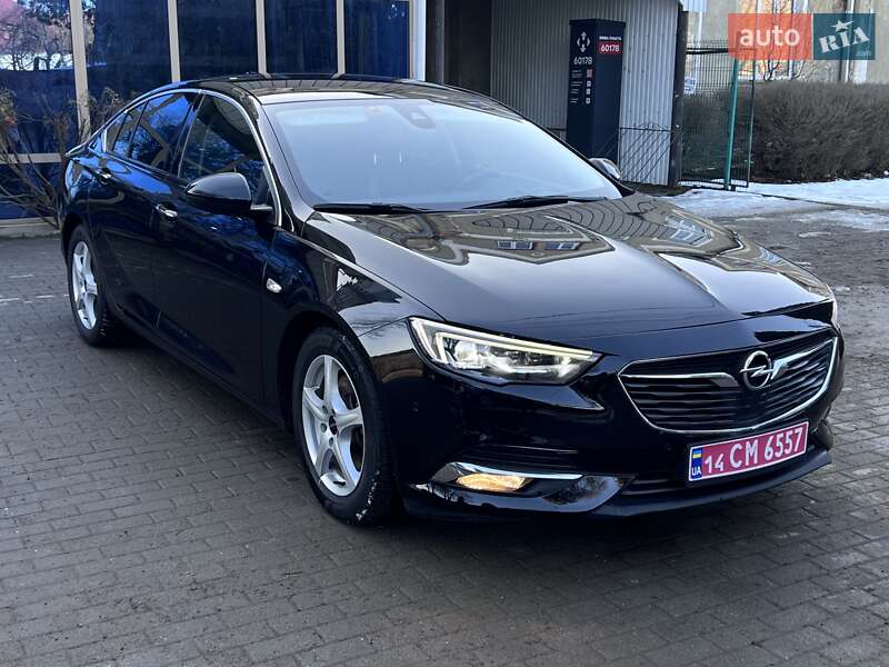 Лифтбек Opel Insignia 2018 в Черновцах