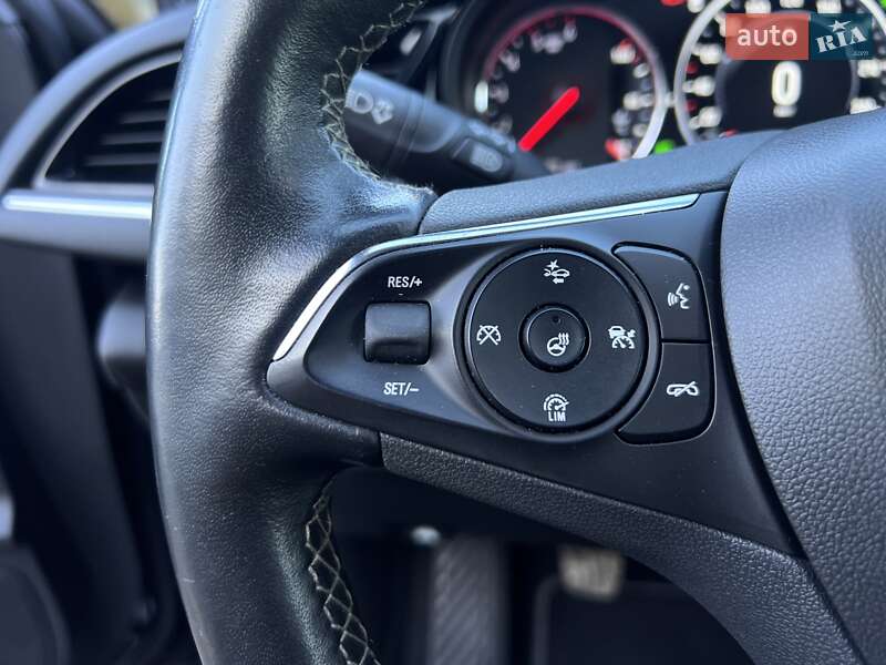 Лифтбек Opel Insignia 2018 в Черновцах