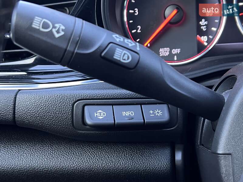 Лифтбек Opel Insignia 2018 в Черновцах