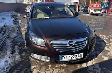 Універсал Opel Insignia 2010 в Чернівцях