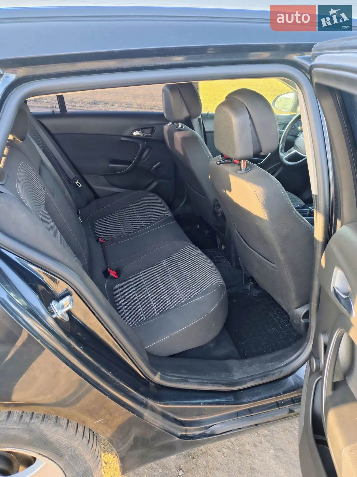 2013 Opel Insignia - мініатюра 16
