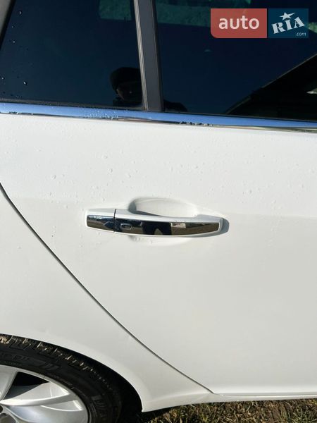 Универсал Opel Insignia 2014 в Запорожье