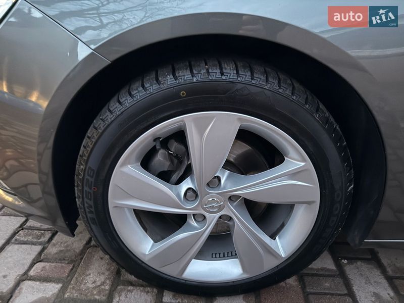 Универсал Opel Insignia 2018 в Ивано-Франковске