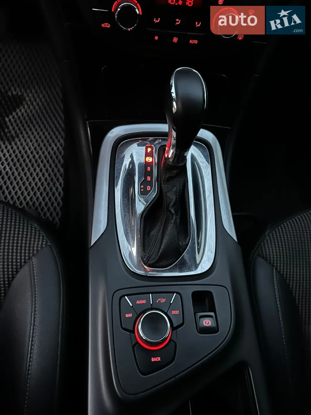 2012 Opel Insignia - мініатюра 11
