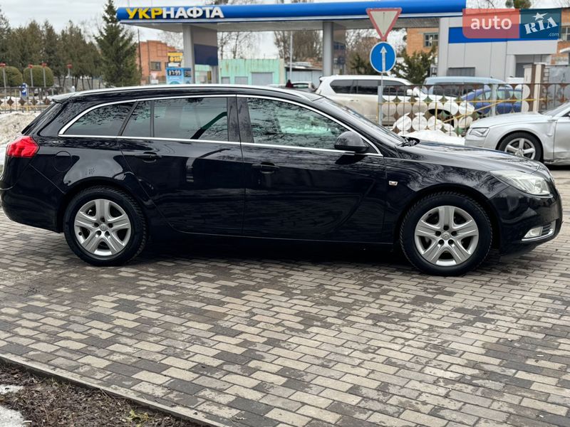 Универсал Opel Insignia 2009 в Лубнах