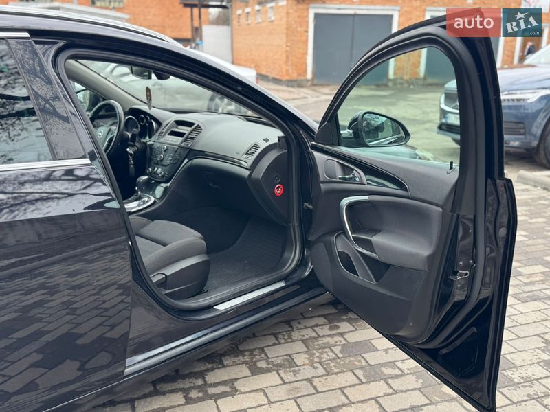 Универсал Opel Insignia 2009 в Лубнах