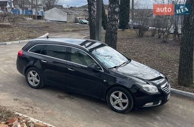 Универсал Opel Insignia 2010 в Умани