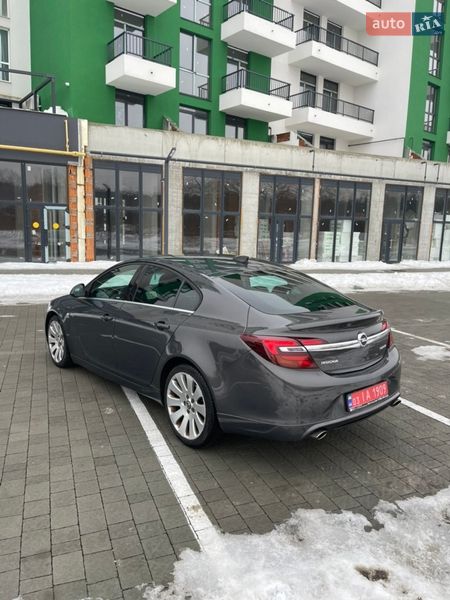 Седан Opel Insignia 2016 в Львове