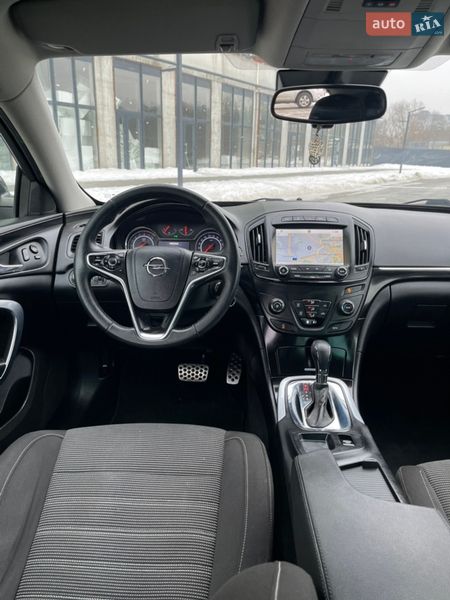 Седан Opel Insignia 2016 в Львове