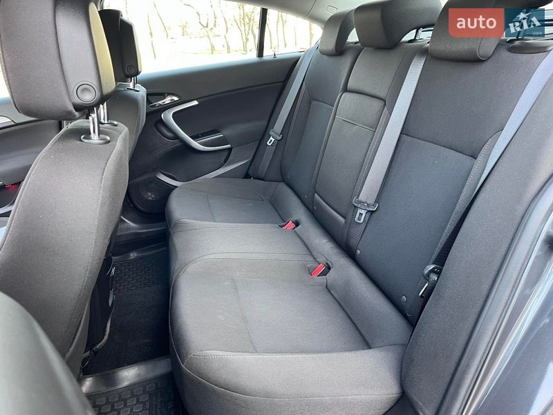 Седан Opel Insignia 2011 в Николаеве