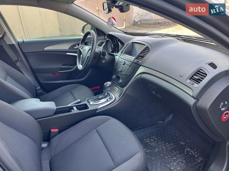 Седан Opel Insignia 2011 в Николаеве