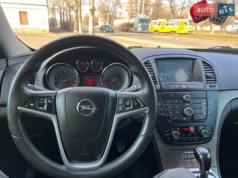 Седан Opel Insignia 2011 в Николаеве