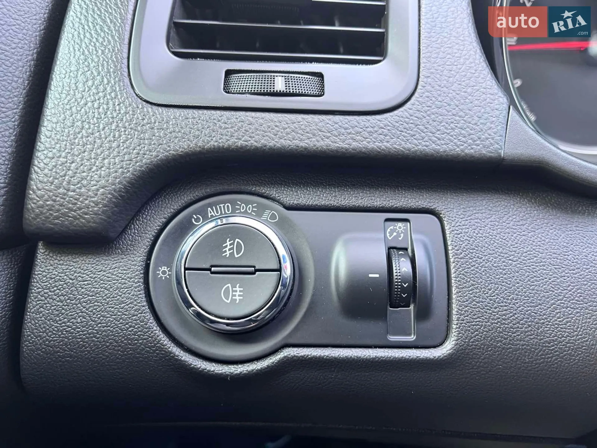 2011 Opel Insignia - мініатюра 27