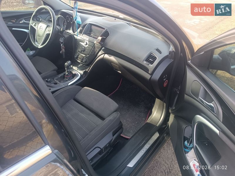 Универсал Opel Insignia 2010 в Владимире