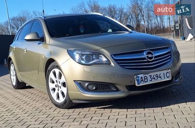 Універсал Opel Insignia 2015 в Летичіві