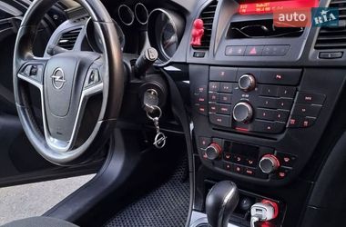 Универсал Opel Insignia 2011 в Золочеве