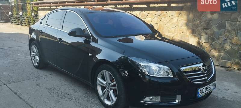 Седан Opel Insignia 2011 в Рахове фото 3 Седан Opel Insignia 2011 в Рахове