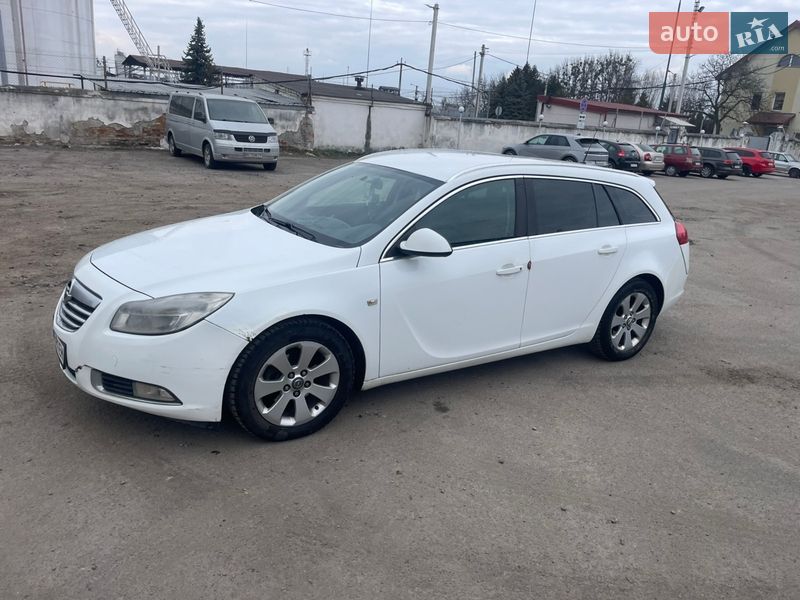 Универсал Opel Insignia 2012 в Львове