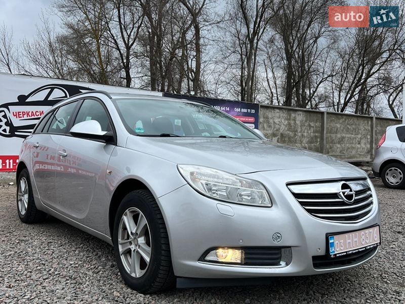 Універсал Opel Insignia 2009 в Черкасах