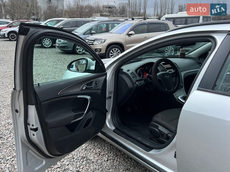 Універсал Opel Insignia 2009 в Черкасах