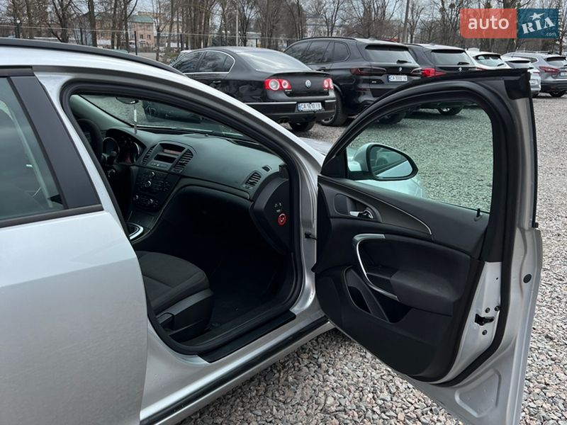 Універсал Opel Insignia 2009 в Черкасах
