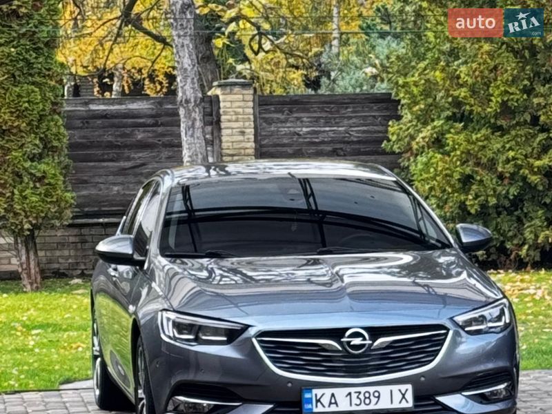 Седан Opel Insignia 2019 в Киеве