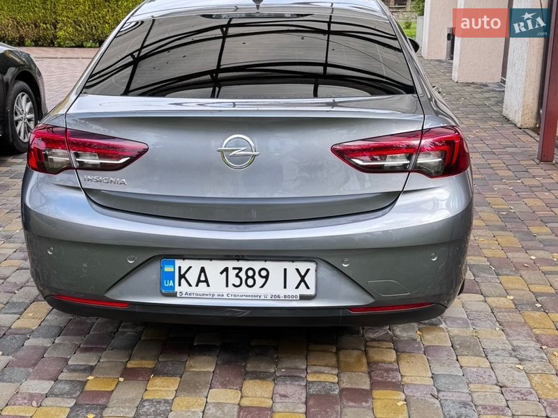 Седан Opel Insignia 2019 в Киеве