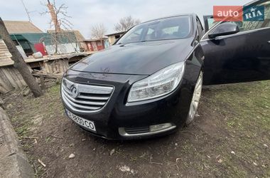 Седан Opel Insignia 2009 в Новом Буге