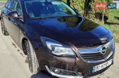 Седан Opel Insignia 2015 в Почаєві