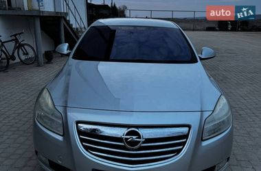 Седан Opel Insignia 2010 в Залещиках