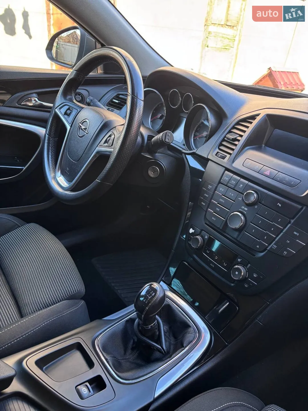 2010 Opel Insignia - мініатюра 12