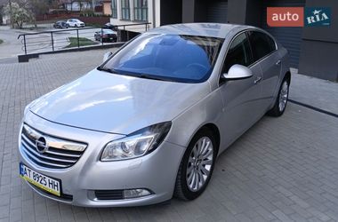 Лифтбек Opel Insignia 2010 в Ивано-Франковске
