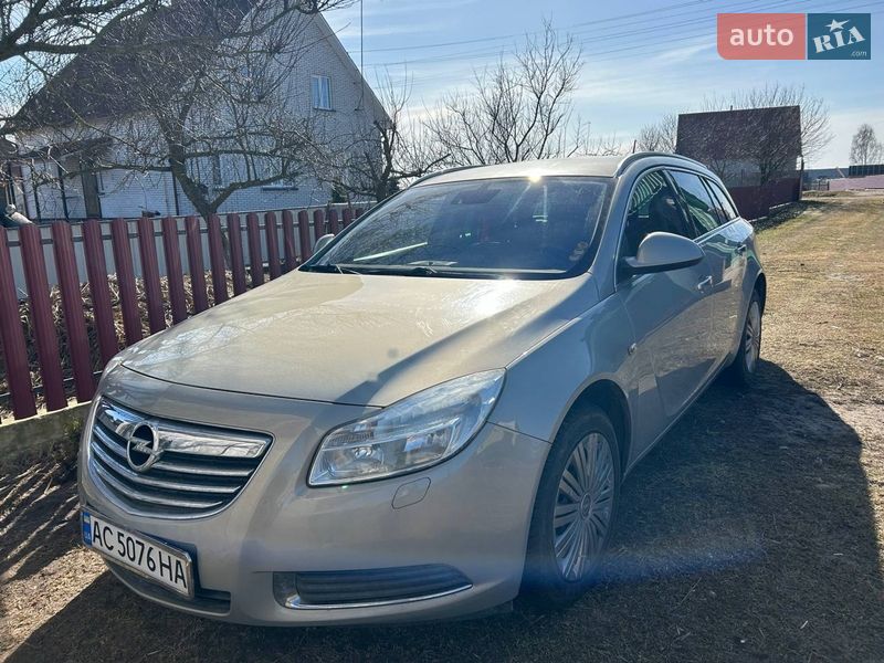 Універсал Opel Insignia 2011 в Камені-Каширському