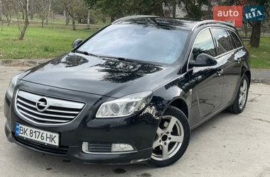 Универсал Opel Insignia 2011 в Нетешине