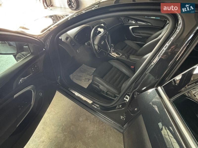 Универсал Opel Insignia 2014 в Черновцах