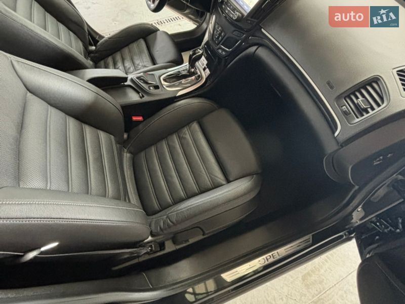 Универсал Opel Insignia 2014 в Черновцах