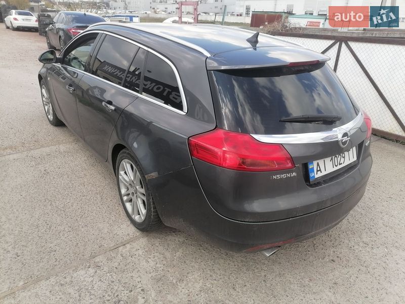Універсал Opel Insignia 2009 в Києві