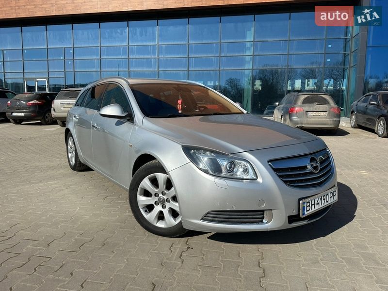 Opel Insignia 2011