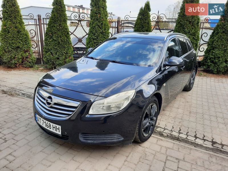 Універсал Opel Insignia 2010 в Галичі