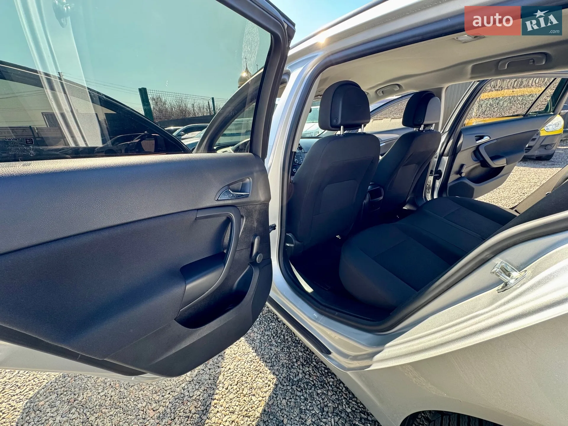 2010 Opel Insignia - мініатюра 25
