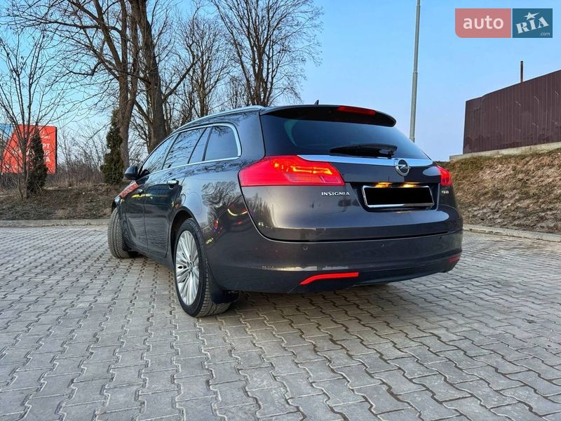 Универсал Opel Insignia 2013 в Тернополе