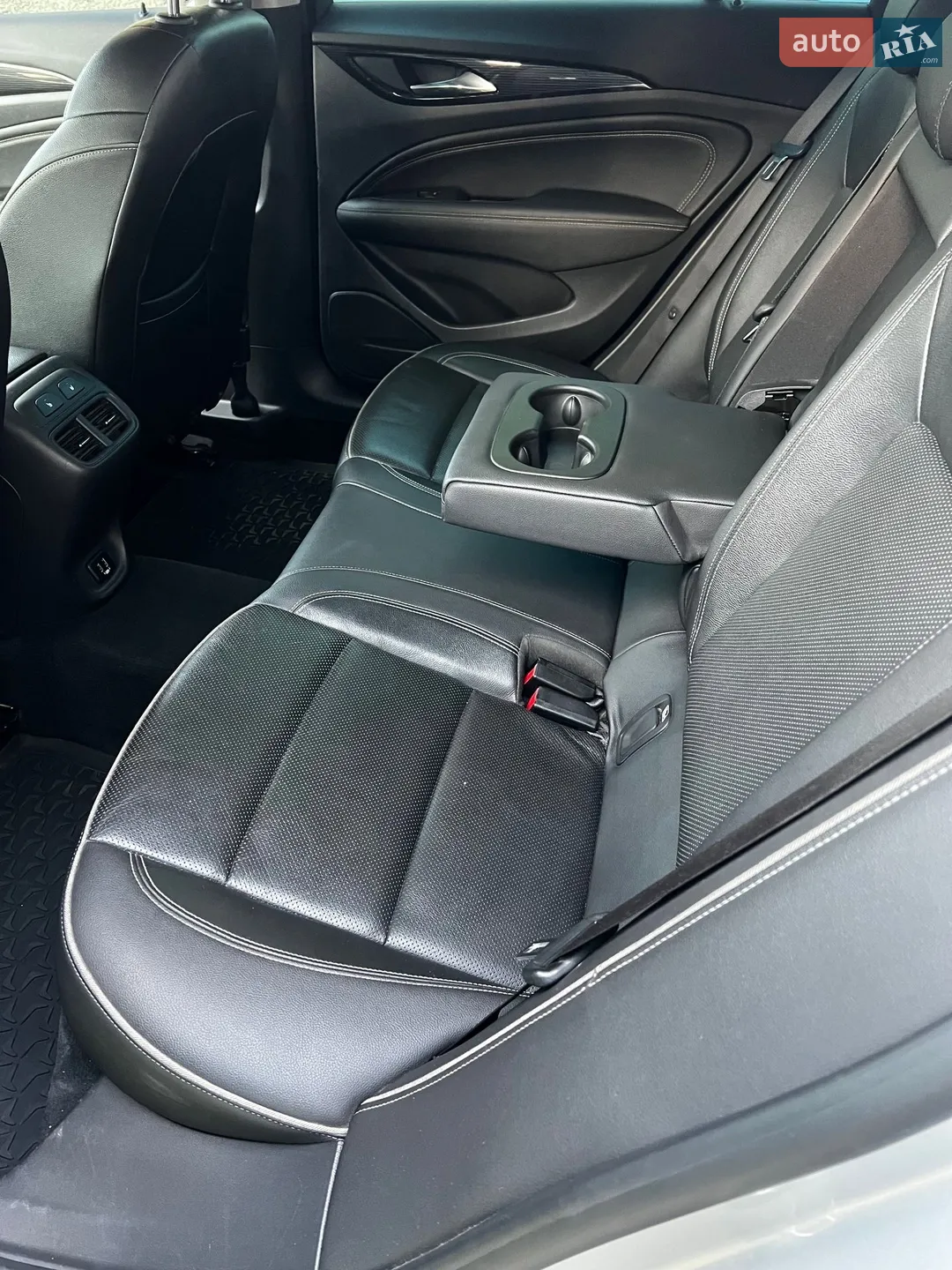 2017 Opel Insignia - мініатюра 7