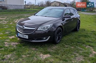 Універсал Opel Insignia 2013 в Чорнобаї